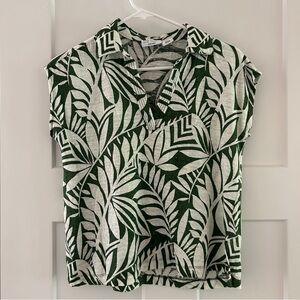 Nicole Miller Linen Green Palm Print Shirt, Size Small